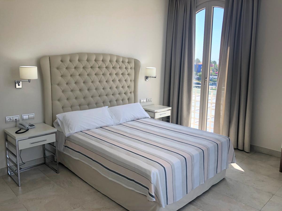 Hotel Atlantico Zahara de los Atunes Exteriör bild